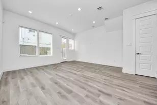 5402 Margarita St, Houston, TX 77020 - Photo 16