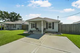 1620 23rd St, Hempstead, TX 77445 - Photo 2