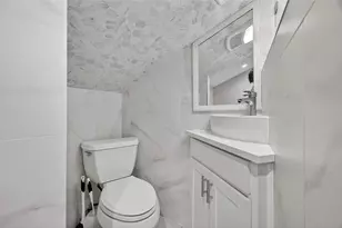 9803 Club Creek Dr, Houston, TX 77036 - Photo 26