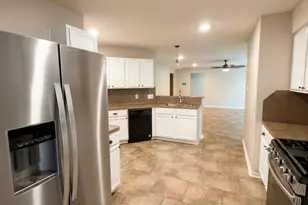 8018 Sesame St, Baytown, TX 77521 - Photo 6