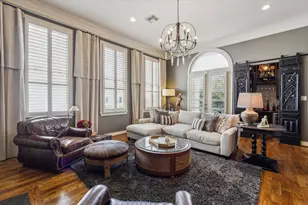 2405 Richton St, Houston, TX 77098 - Photo 8