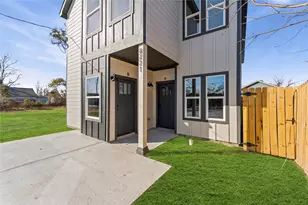 8221 Flaxman St, Houston, TX 77029 - Photo 2