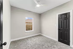8221 Flaxman St, Houston, TX 77029 - Photo 24