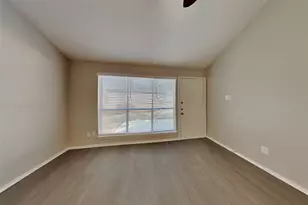 2007 Barronett Bend, Sugar Land, TX 77478 - Photo 2