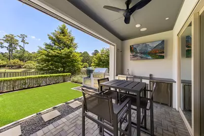 111 Vue Point Place, The Woodlands, TX 77380 - Photo 8
