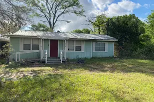 214 Houston Ave, Somerville, TX 77879 - Photo 2