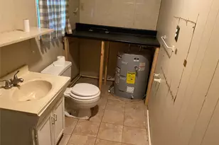 214 Houston Ave, Somerville, TX 77879 - Photo 18