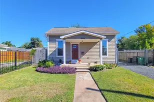 2604 Cochran St, Houston, TX 77009 - Photo 2