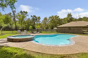 514 Carriage View Ln, Houston, TX 77336 - Photo 4