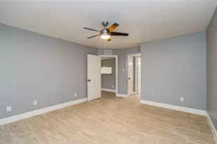 8421 Hearth Dr, Houston, TX 77054 - Photo 12