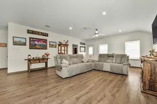 9621 Wall St, Texas City, TX 77591 - Photo 6