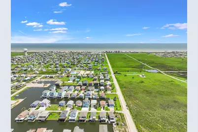 16716 Tahiti Way, Jamaica Beach, TX 77554 - Photo 8