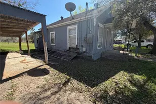 712 N McCarty Ave, Eagle Lake, TX 77434 - Photo 14