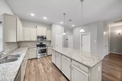 262 Pleasant Hill Way, Conroe, TX 77304 - Photo 8