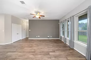 262 Pleasant Hl Wy, Conroe, TX 77304 - Photo 12