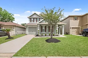 255 Silky Leaf Dr, Houston, TX 77073 - Photo 2