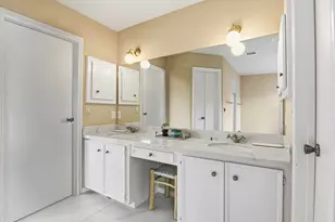 2238 Ashford Hollow Ln, Houston, TX 77077 - Photo 30