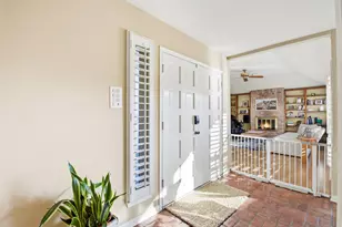 2238 Ashford Hollow Ln, Houston, TX 77077 - Photo 4