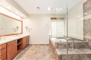 251 Gessner Rd, Houston, TX 77024 - Photo 26