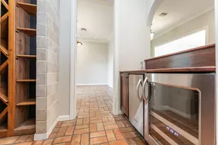 251 Gessner Rd, Houston, TX 77024 - Photo 22