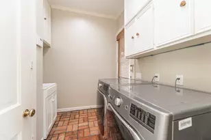 251 Gessner Rd, Houston, TX 77024 - Photo 24