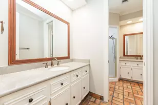 251 Gessner Rd, Houston, TX 77024 - Photo 36