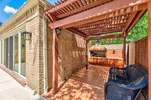 251 Gessner Rd, Houston, TX 77024 - Photo 38
