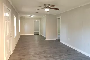 110 High St, Baytown, TX 77520 - Photo 4