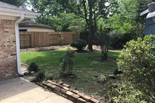 6011 Arboles Dr, Houston, TX 77035 - Photo 32