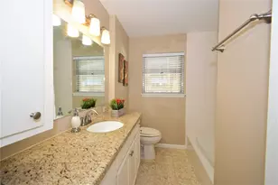 6011 Arboles Dr, Houston, TX 77035 - Photo 22