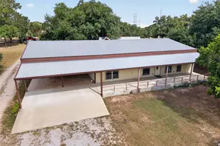 3961 Clay Crk Rd, Brenham, TX 77833 - Photo 6