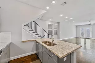 1221 W 19th St, Houston, TX 77008 - Photo 10