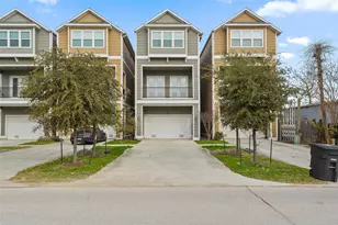 1221 W 19th St, Houston, TX 77008 - Photo 1