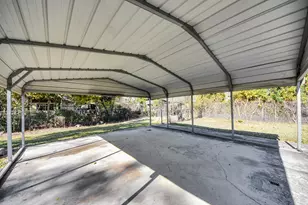 210 S 6th St, La Porte, TX 77571 - Photo 40