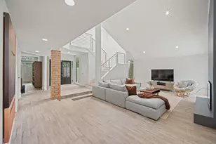 15573 Memorial Dr, Houston, TX 77079 - Photo 8