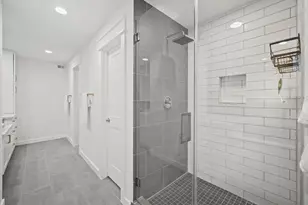 15573 Memorial Dr, Houston, TX 77079 - Photo 30
