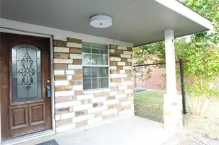 4721 Denmark St, Houston, TX 77016 - Photo 2