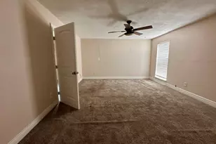 10 Forrest Ln, Angleton, TX 77515 - Photo 14