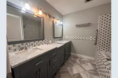 10 Forrest Lane, Angleton, TX 77515 - Photo 16