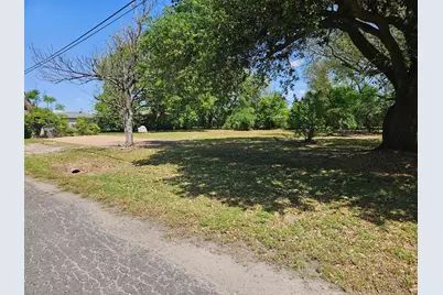 2331 64th Street, Port Arthur, TX 77640 - Photo 2