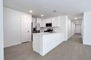 15745 Plum Brk Dr, Conroe, TX 77303 - Photo 2