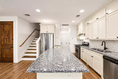 3605 Billingsley Street #B, Houston, TX 77009 - Photo 10