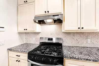 3605 Billingsley Street #B, Houston, TX 77009 - Photo 12