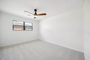 7715 Twin Hills Dr, Houston, TX 77071 - Photo 22