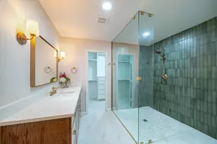 7715 Twin Hills Dr, Houston, TX 77071 - Photo 4