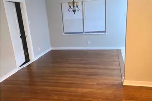 5859 Thrush St, Houston, TX 77033 - Photo 6