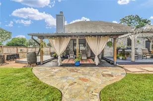 257 N Ranch House Rd, Angleton, TX 77515 - Photo 42
