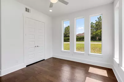 114 Bentwood Dr, Montgomery, TX 77356 - Photo 6
