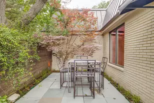 10989 Crooked Creek Dr, Dallas, TX 75229 - Photo 22