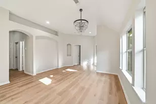 21606 Kings Bend Dr, Kingwood, TX 77339 - Photo 8